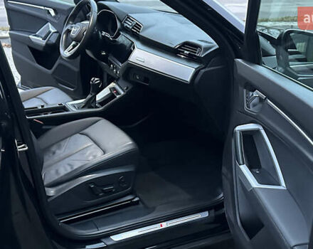 Черный Ауди Ку3, объемом двигателя 2 л и пробегом 22 тыс. км за 25200 $, фото 22 на Automoto.ua