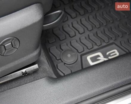 Черный Ауди Ку3, объемом двигателя 1.97 л и пробегом 40 тыс. км за 38400 $, фото 37 на Automoto.ua