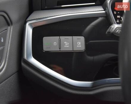 Черный Ауди Ку3, объемом двигателя 1.97 л и пробегом 40 тыс. км за 38400 $, фото 55 на Automoto.ua