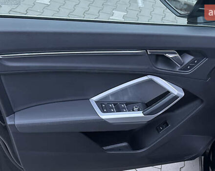 Черный Ауди Ку3, объемом двигателя 2 л и пробегом 22 тыс. км за 25200 $, фото 16 на Automoto.ua