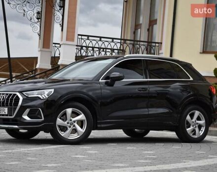 Черный Ауди Ку3, объемом двигателя 1.97 л и пробегом 40 тыс. км за 38400 $, фото 4 на Automoto.ua