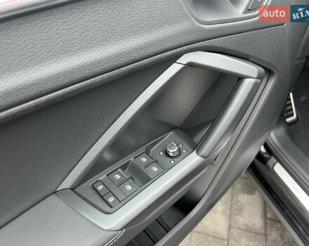 Черный Ауди Ку3, объемом двигателя 1.5 л и пробегом 106 тыс. км за 28800 $, фото 27 на Automoto.ua