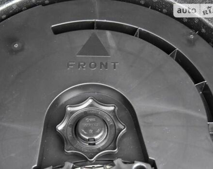 Черный Ауди Ку3, объемом двигателя 1.97 л и пробегом 40 тыс. км за 43600 $, фото 98 на Automoto.ua