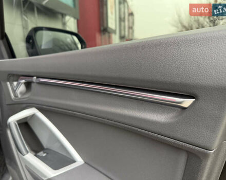 Черный Ауди Ку3, объемом двигателя 2 л и пробегом 38 тыс. км за 34700 $, фото 20 на Automoto.ua