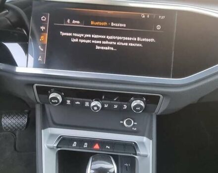 Черный Ауди Ку3, объемом двигателя 1.97 л и пробегом 52 тыс. км за 33992 $, фото 7 на Automoto.ua