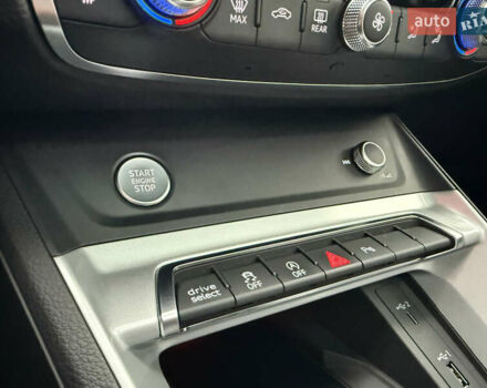 Черный Ауди Ку3, объемом двигателя 2 л и пробегом 39 тыс. км за 33999 $, фото 34 на Automoto.ua