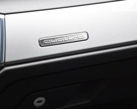 Черный Ауди Ку3, объемом двигателя 1.97 л и пробегом 40 тыс. км за 38400 $, фото 44 на Automoto.ua