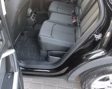 Черный Ауди Ку3, объемом двигателя 1.97 л и пробегом 52 тыс. км за 33992 $, фото 3 на Automoto.ua