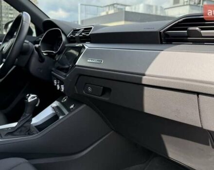 Черный Ауди Ку3, объемом двигателя 1.98 л и пробегом 127 тыс. км за 28900 $, фото 21 на Automoto.ua