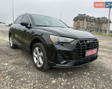 Чорний Ауді Ку3, об'ємом двигуна 2 л та пробігом 63 тис. км за 19950 $, фото 3 на Automoto.ua
