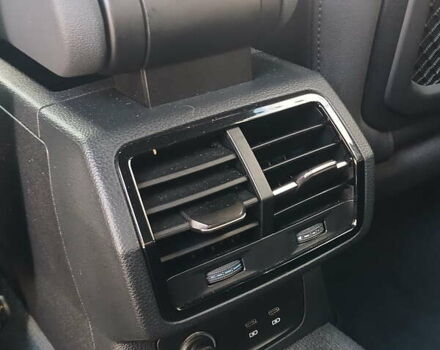 Черный Ауди Ку3, объемом двигателя 1.98 л и пробегом 75 тыс. км за 26400 $, фото 33 на Automoto.ua