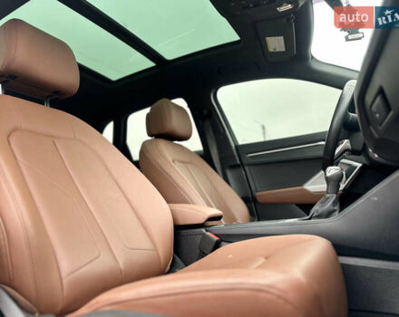 Чорний Ауді Ку3, об'ємом двигуна 2 л та пробігом 63 тис. км за 19950 $, фото 19 на Automoto.ua