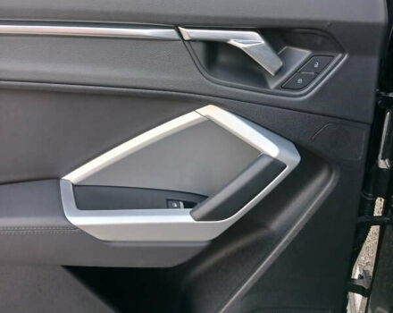 Черный Ауди Ку3, объемом двигателя 1.98 л и пробегом 75 тыс. км за 26400 $, фото 30 на Automoto.ua