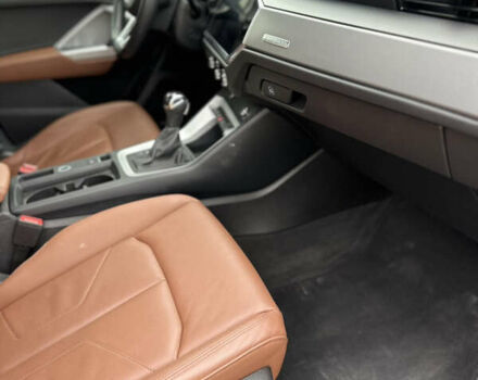 Чорний Ауді Ку3, об'ємом двигуна 2 л та пробігом 63 тис. км за 19950 $, фото 17 на Automoto.ua