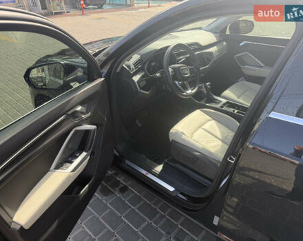 Черный Ауди Ку3, объемом двигателя 1.98 л и пробегом 76 тыс. км за 26000 $, фото 28 на Automoto.ua