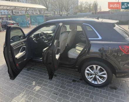 Черный Ауди Ку3, объемом двигателя 1.98 л и пробегом 76 тыс. км за 26000 $, фото 7 на Automoto.ua