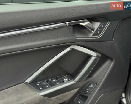 Чорний Ауді Ку3, об'ємом двигуна 2 л та пробігом 45 тис. км за 29890 $, фото 28 на Automoto.ua