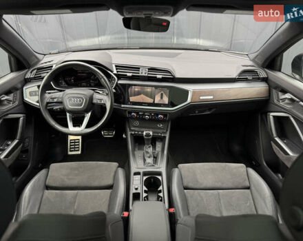 Чорний Ауді Ку3, об'ємом двигуна 2 л та пробігом 45 тис. км за 29890 $, фото 1 на Automoto.ua