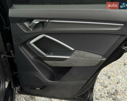 Чорний Ауді Ку3, об'ємом двигуна 2 л та пробігом 45 тис. км за 29890 $, фото 43 на Automoto.ua