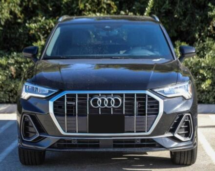 Черный Ауди Ку3, объемом двигателя 2 л и пробегом 14 тыс. км за 14500 $, фото 1 на Automoto.ua