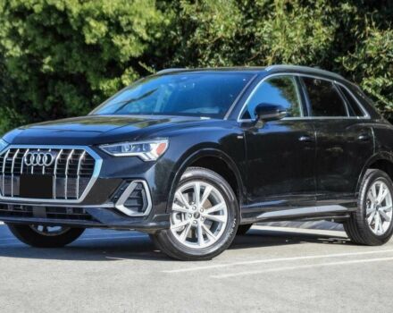 Черный Ауди Ку3, объемом двигателя 2 л и пробегом 14 тыс. км за 14500 $, фото 2 на Automoto.ua