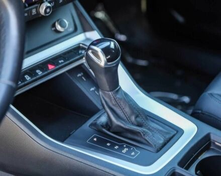 Черный Ауди Ку3, объемом двигателя 2 л и пробегом 14 тыс. км за 14500 $, фото 7 на Automoto.ua