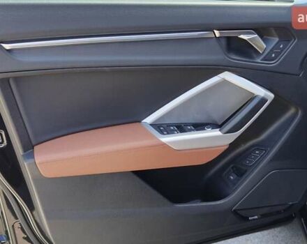 Черный Ауди Ку3, объемом двигателя 2 л и пробегом 28 тыс. км за 31400 $, фото 23 на Automoto.ua