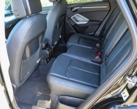 Черный Ауди Ку3, объемом двигателя 2 л и пробегом 14 тыс. км за 14500 $, фото 9 на Automoto.ua