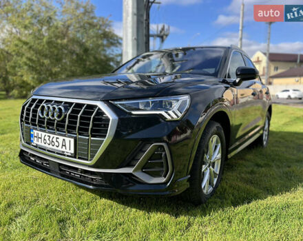 Черный Ауди Ку3, объемом двигателя 1.98 л и пробегом 9 тыс. км за 29500 $, фото 2 на Automoto.ua