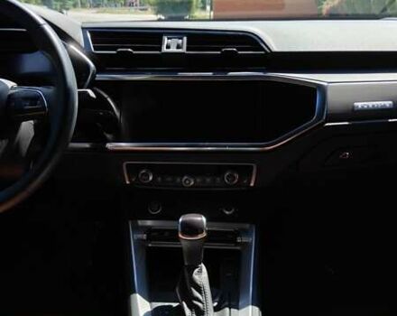 Черный Ауди Ку3, объемом двигателя 2 л и пробегом 28 тыс. км за 31400 $, фото 32 на Automoto.ua