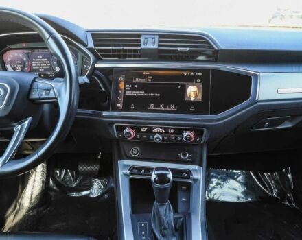 Черный Ауди Ку3, объемом двигателя 2 л и пробегом 14 тыс. км за 14500 $, фото 5 на Automoto.ua