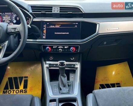 Черный Ауди Ку3, объемом двигателя 1.98 л и пробегом 1 тыс. км за 52499 $, фото 35 на Automoto.ua