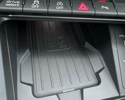 Чорний Ауді Ку3, об'ємом двигуна 1.98 л та пробігом 6 тис. км за 30900 $, фото 29 на Automoto.ua