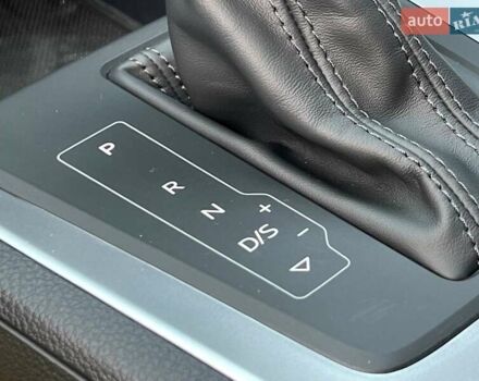 Черный Ауди Ку3, объемом двигателя 1.98 л и пробегом 1 тыс. км за 52499 $, фото 65 на Automoto.ua