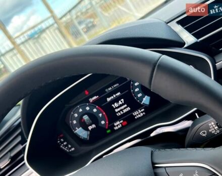 Черный Ауди Ку3, объемом двигателя 1.98 л и пробегом 1 тыс. км за 52499 $, фото 53 на Automoto.ua