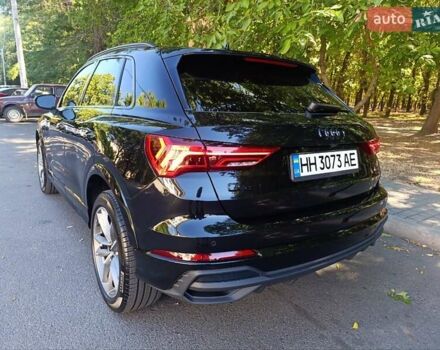 Черный Ауди Ку3, объемом двигателя 1.98 л и пробегом 9 тыс. км за 31999 $, фото 2 на Automoto.ua