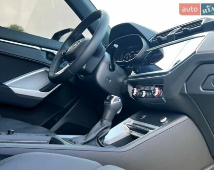 Черный Ауди Ку3, объемом двигателя 1.98 л и пробегом 1 тыс. км за 52499 $, фото 91 на Automoto.ua