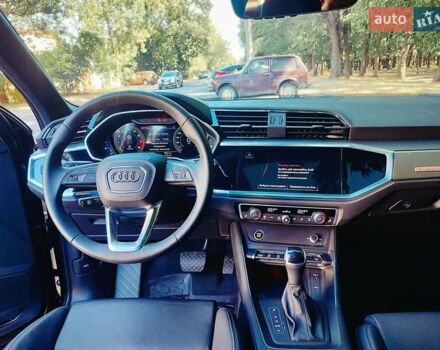 Черный Ауди Ку3, объемом двигателя 1.98 л и пробегом 9 тыс. км за 31999 $, фото 10 на Automoto.ua