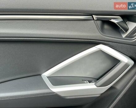 Черный Ауди Ку3, объемом двигателя 1.98 л и пробегом 1 тыс. км за 52499 $, фото 71 на Automoto.ua