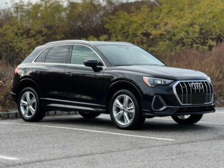 Черный Ауди Ку3, объемом двигателя 2 л и пробегом 10 тыс. км за 15000 $, фото 1 на Automoto.ua