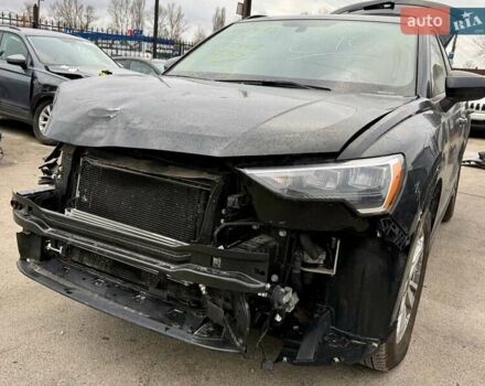 Чорний Ауді Ку3, об'ємом двигуна 1.98 л та пробігом 93 тис. км за 17900 $, фото 1 на Automoto.ua