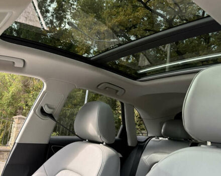 Червоний Ауді Ку3, об'ємом двигуна 2 л та пробігом 185 тис. км за 15700 $, фото 8 на Automoto.ua