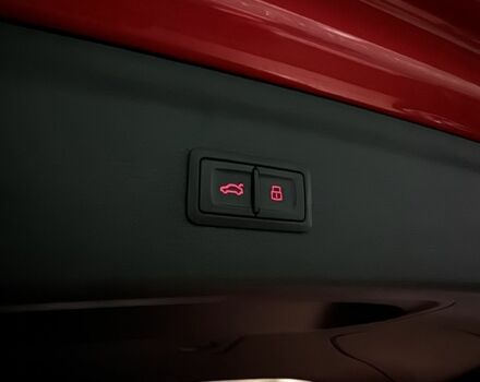 Червоний Ауді Ку3, об'ємом двигуна 2 л та пробігом 94 тис. км за 16600 $, фото 7 на Automoto.ua