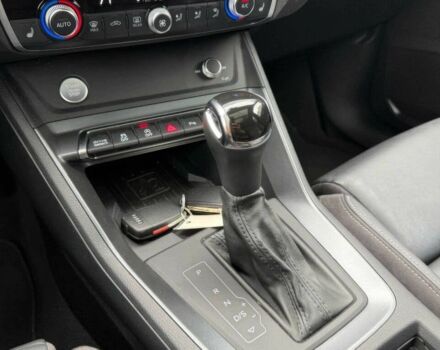 Красный Ауди Ку3, объемом двигателя 2 л и пробегом 47 тыс. км за 8700 $, фото 10 на Automoto.ua