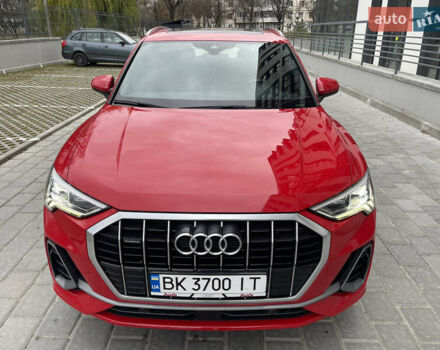 Красный Ауди Ку3, объемом двигателя 2 л и пробегом 95 тыс. км за 27700 $, фото 1 на Automoto.ua