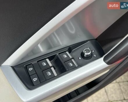 Красный Ауди Ку3, объемом двигателя 2 л и пробегом 226 тыс. км за 19900 $, фото 46 на Automoto.ua