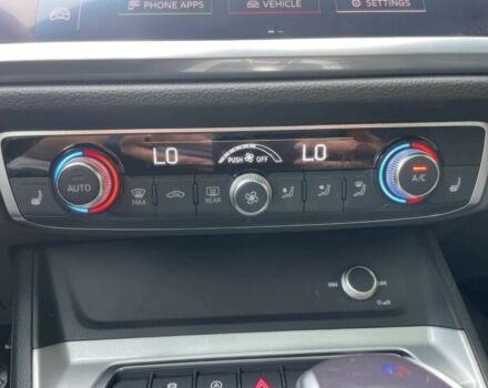 Красный Ауди Ку3, объемом двигателя 2 л и пробегом 11 тыс. км за 11900 $, фото 8 на Automoto.ua