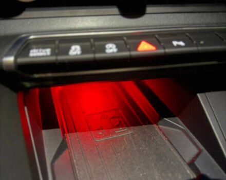 Ауди Ку3, объемом двигателя 1.98 л и пробегом 23 тыс. км за 38000 $, фото 6 на Automoto.ua