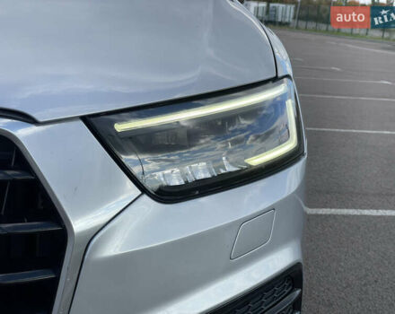 Сірий Ауді Ку3, об'ємом двигуна 2 л та пробігом 118 тис. км за 15500 $, фото 4 на Automoto.ua