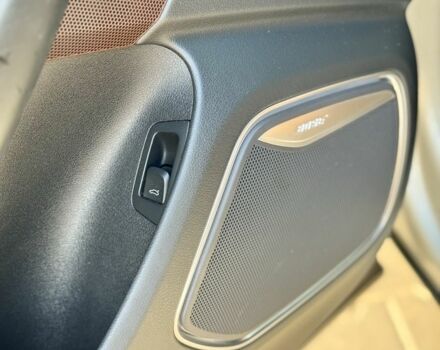 Серый Ауди Ку3, объемом двигателя 2 л и пробегом 170 тыс. км за 19200 $, фото 22 на Automoto.ua